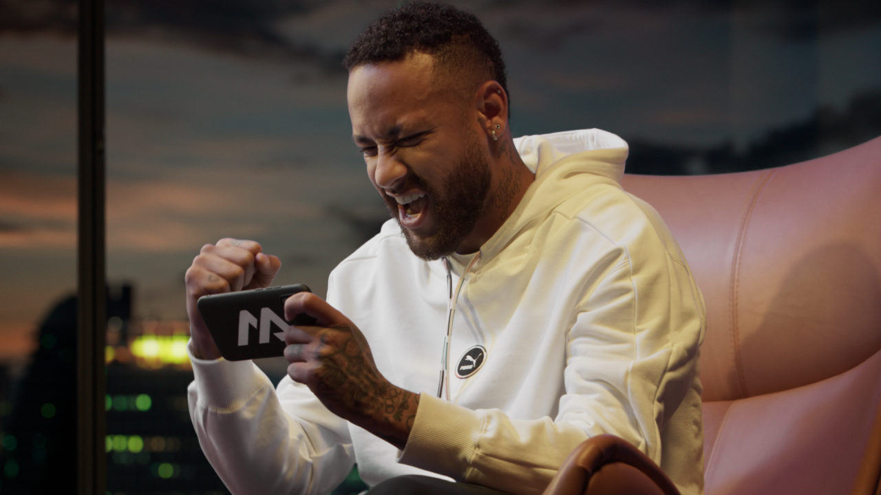Neymar empolgado com Mech Arena