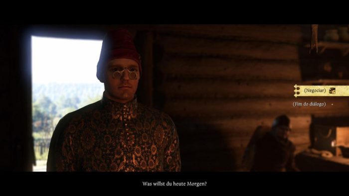 Henry conversa com o dono de uma loja, vestido com roupas finas, um chapéu ornamentado e óculos sobre o nariz.